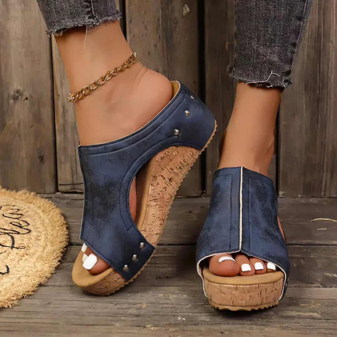 Erika | Lumi Stud Wedges