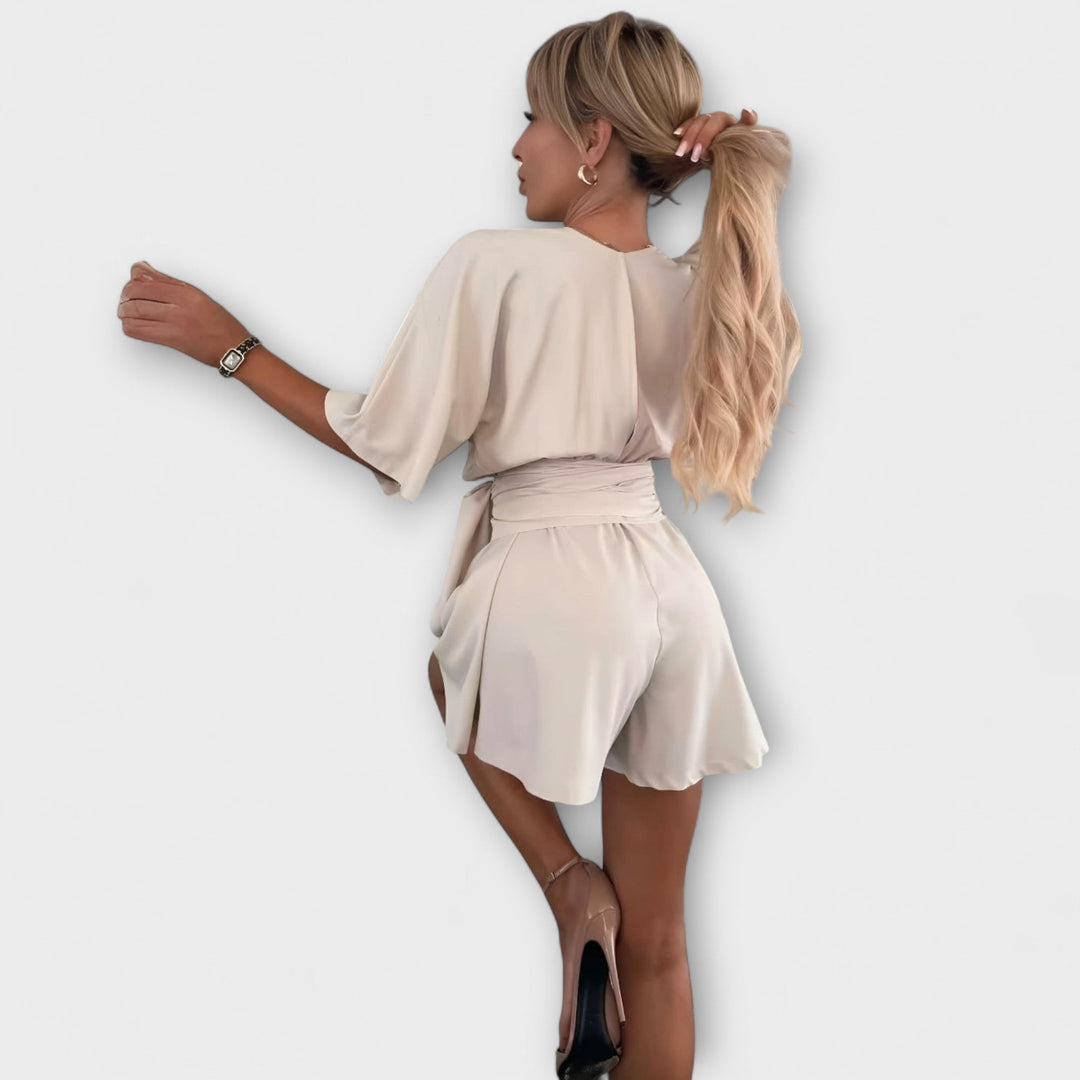 Sofie - Eleganter taillierter Jumpsuit